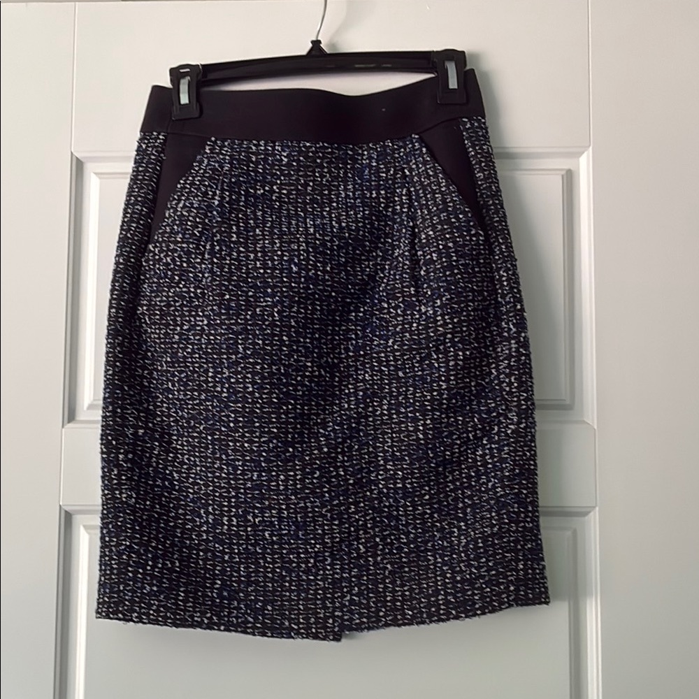 J Crew Elegant Tweed Pencil Skirt - Black and Blue